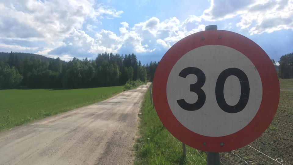 Lenke til artikkel: 30-sone innført på Baksjøvegen