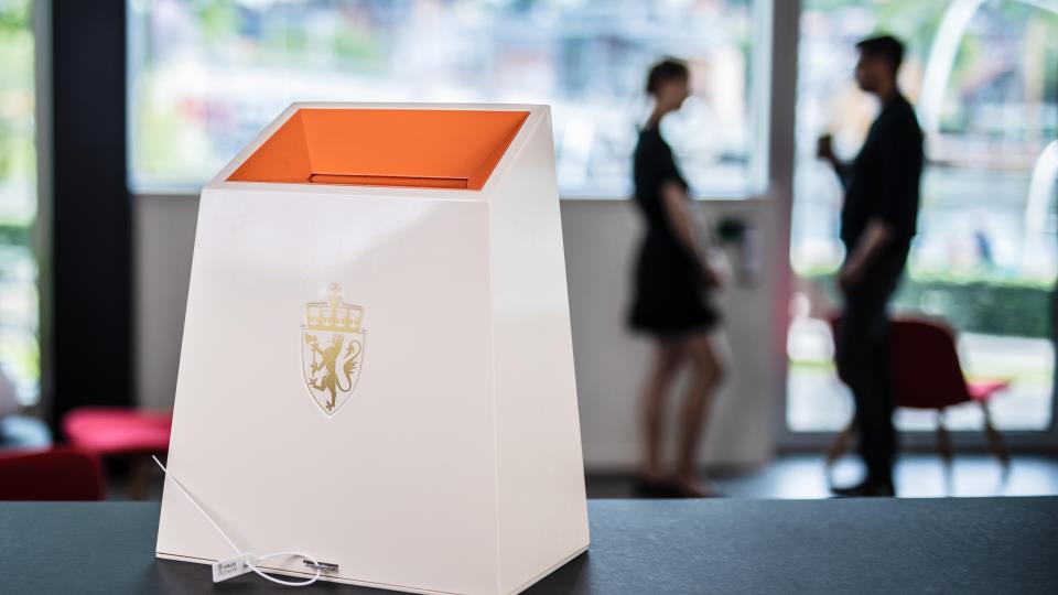 Lenke til artikkel: Forhåndsstemming begynner 11. august
