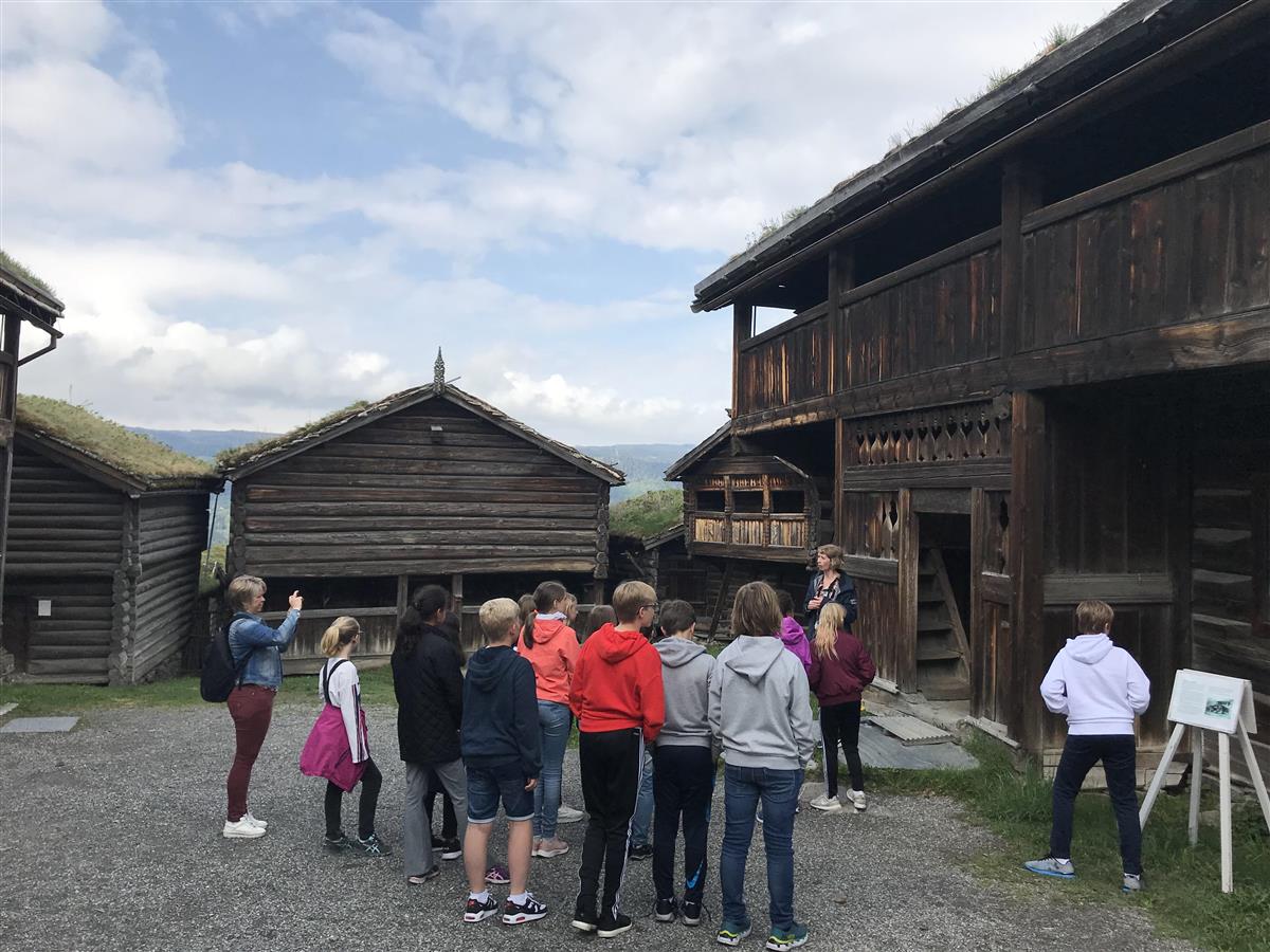 Lærerik Maihaugen-tur - Åsnes kommune